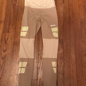 AIM’N compression workout leggings